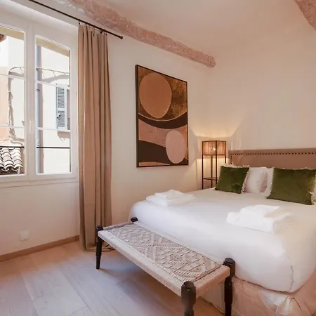 Pick A Flat's - Heart Of * Saint-Tropez