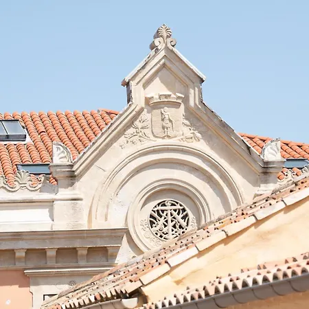 Pick A Flat's - Heart Of * Saint-Tropez