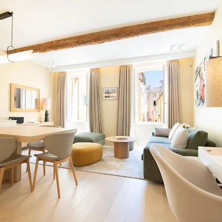 Pick A Flat's - Heart Of Saint-Tropez