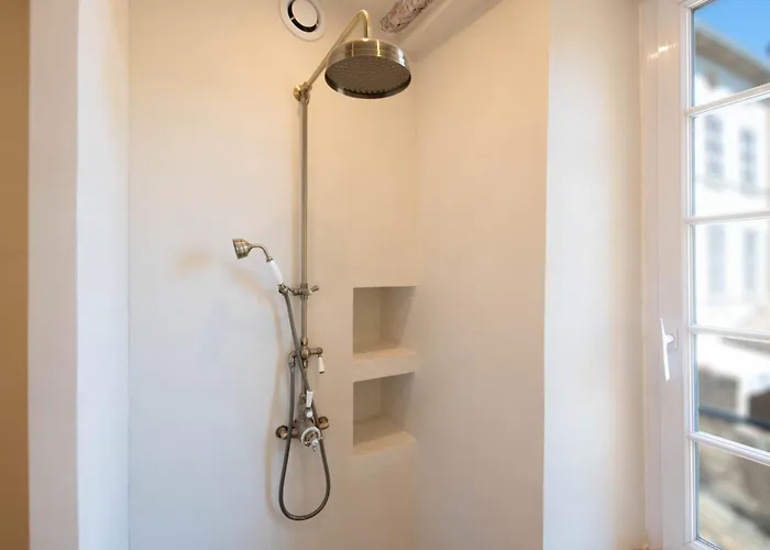 Pick A Flat's - Heart Of Saint-Tropez