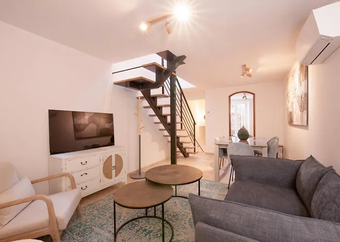 Pick A Flat's - Heart Of Saint-Tropez