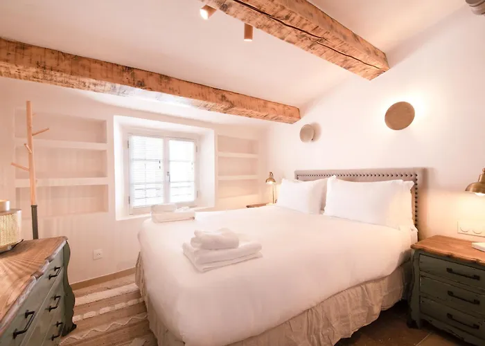 Pick A Flat's - Heart Of Saint-Tropez